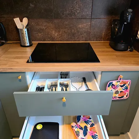 Comfortable West V * Varšava